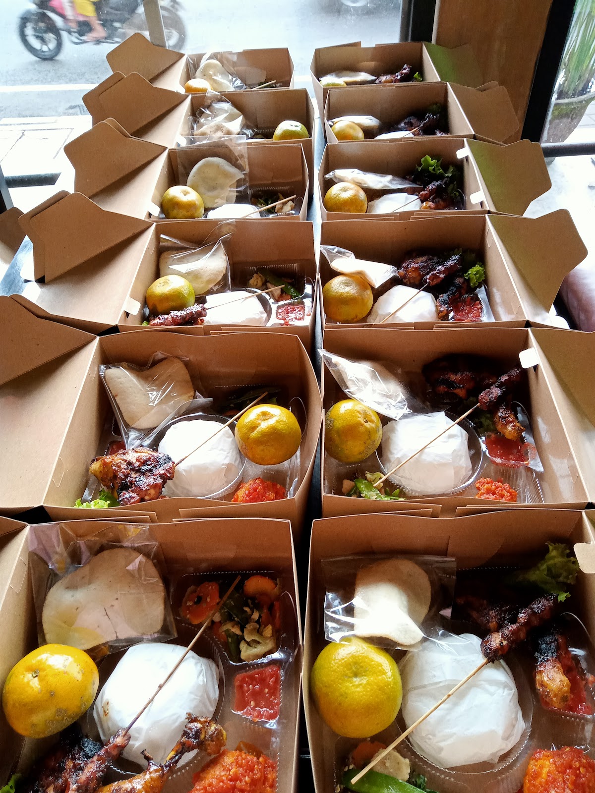 WARUNG NURISMU AL HIDAYAH