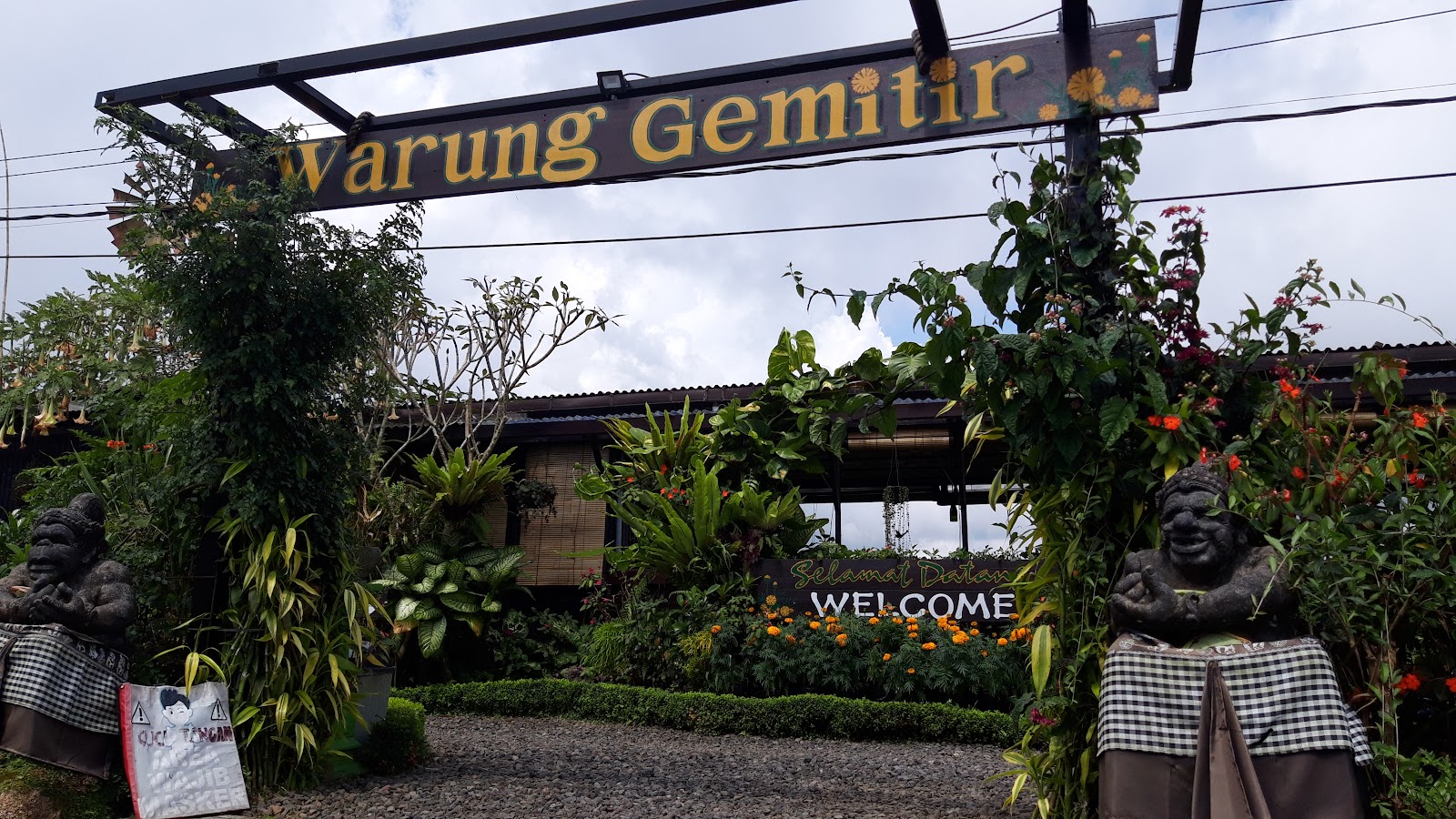 Warung Taman Gemitir