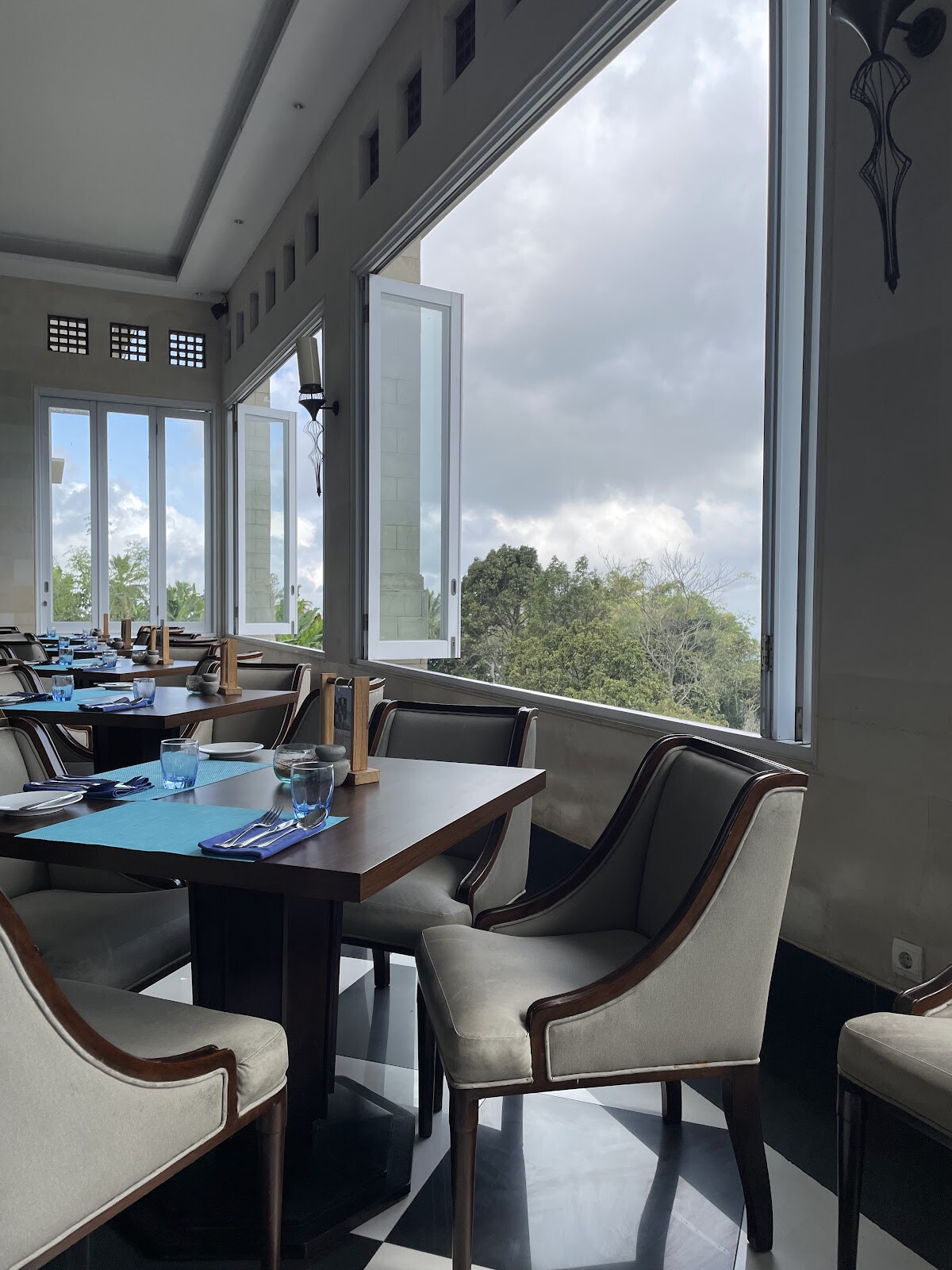 Samiya Restaurant
