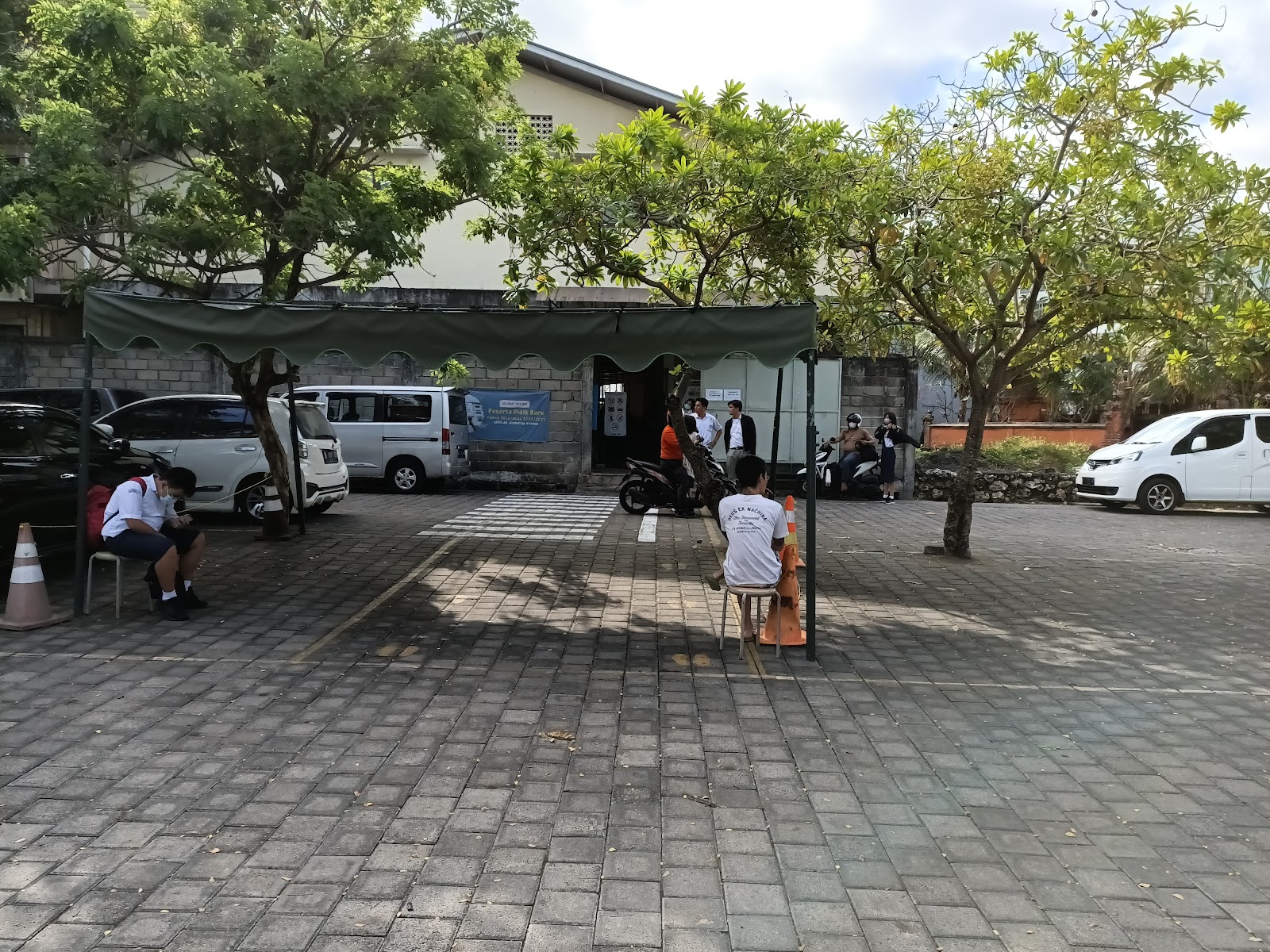 Jembatan Budaya School