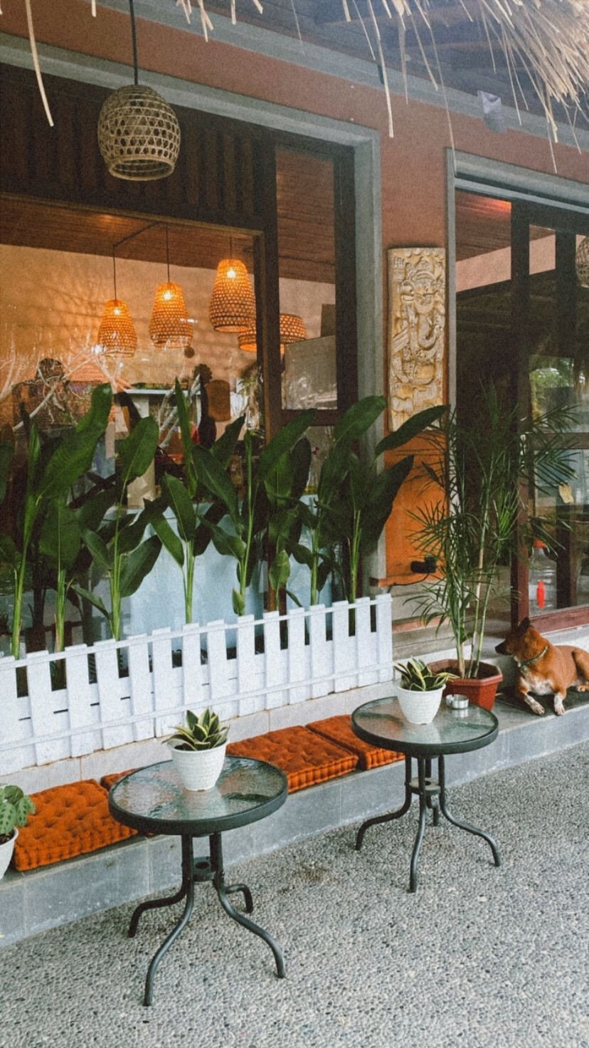Sandalwood Cafe