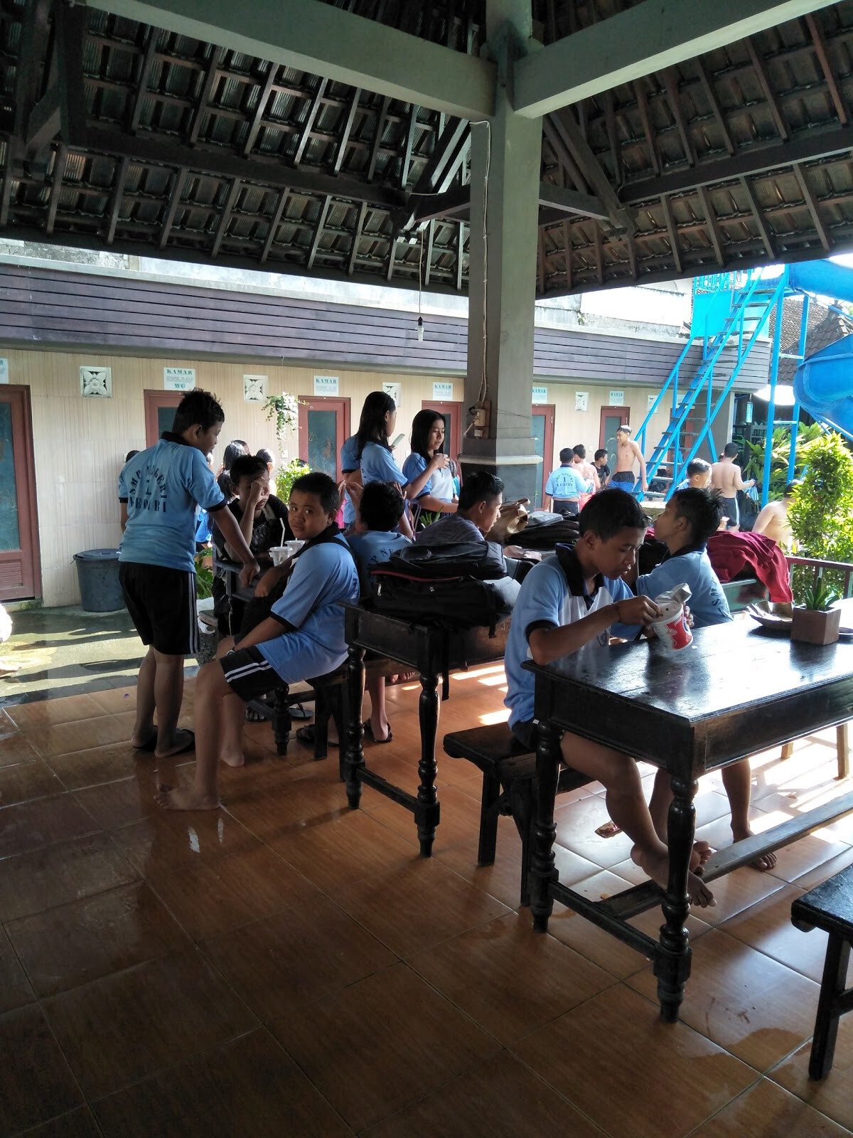 Kolam Renang Tirta Kramas
