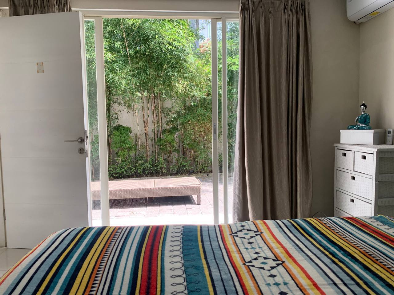 Вилла ищем соседку Беноа (нуса дуа)