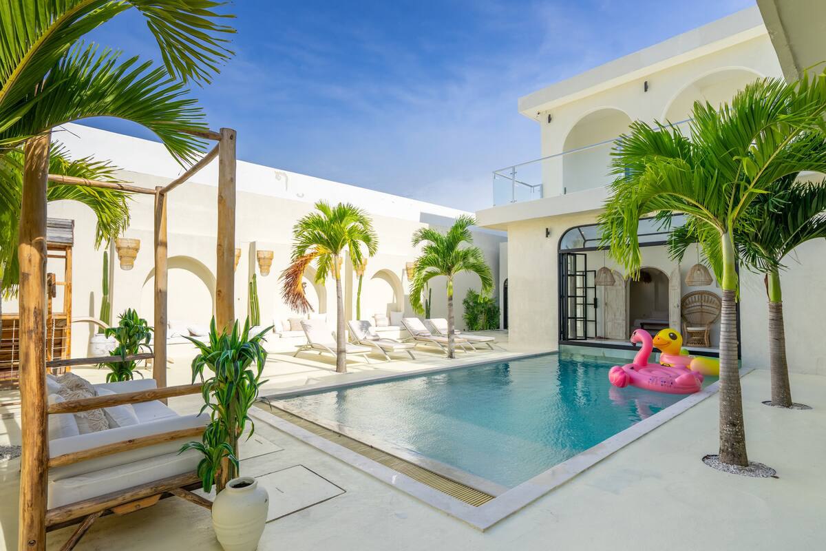 Вилла роскошная с видом на океан Беноа (нуса дуа) 4 и более спален