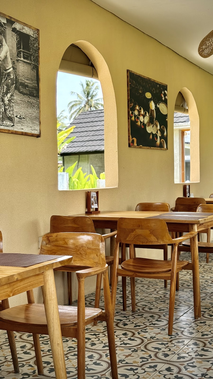 Golden Brunch & Eatery