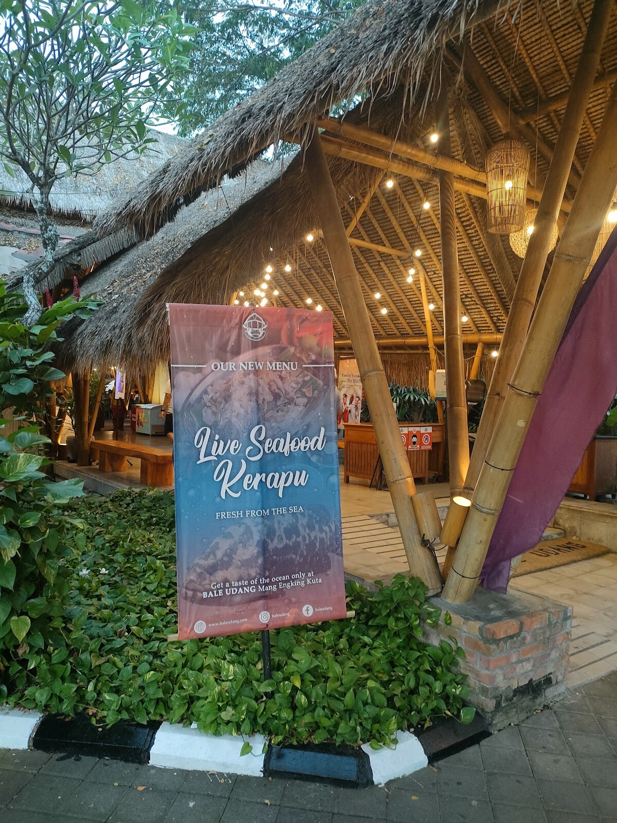 Bale Udang Mang Engking Kuta