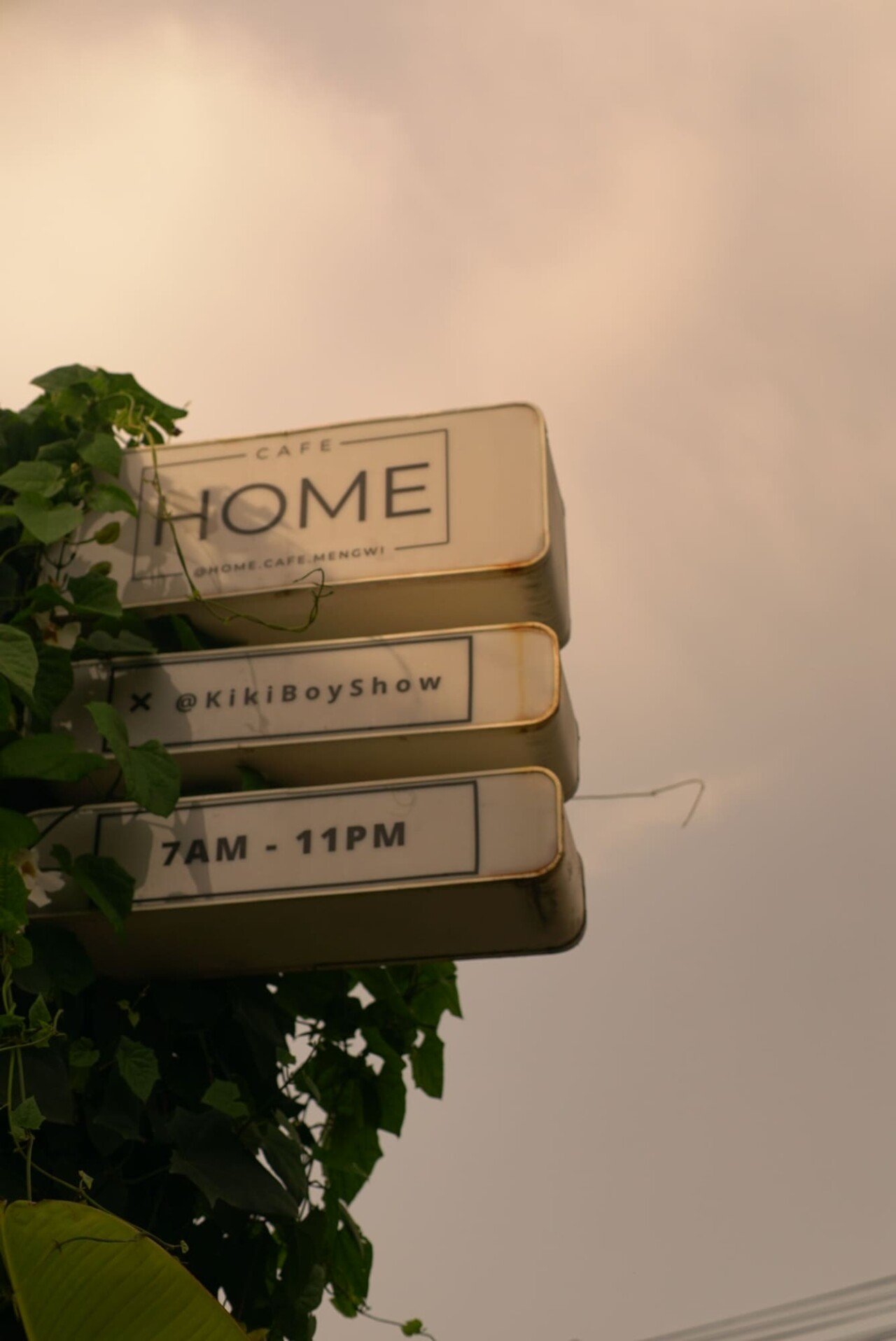 HOME CAFE KIKI