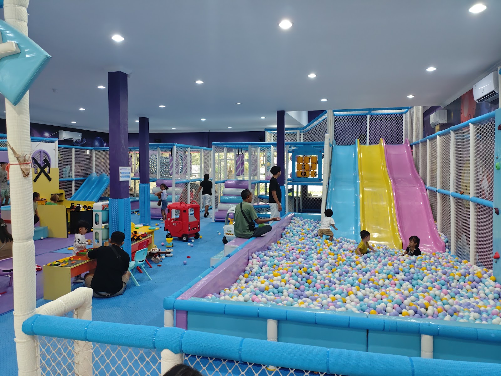 Kids Galaxy Playground