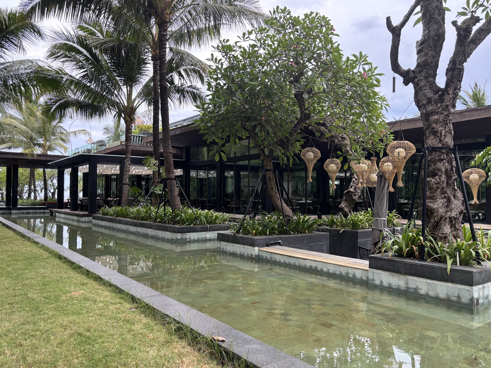 Pala Restaurant & Rooftop Bar