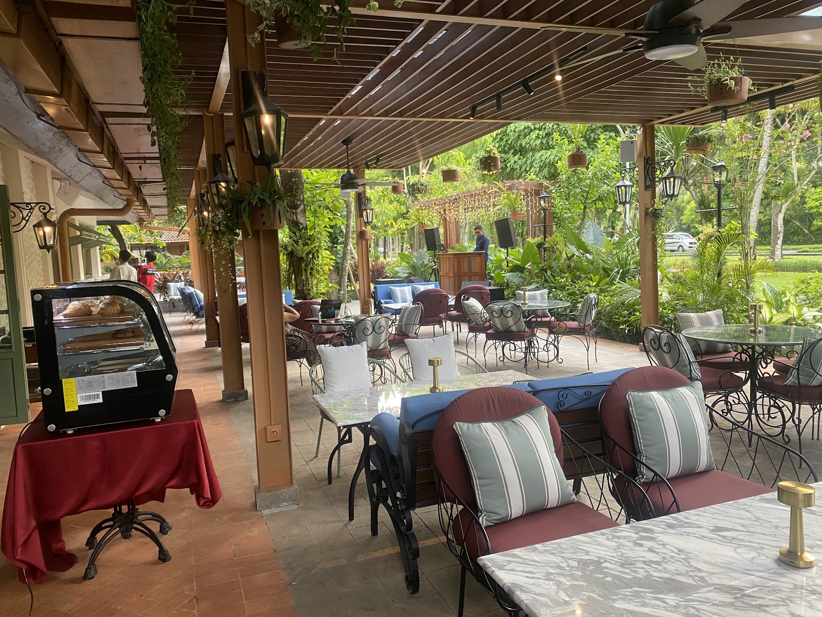 JARD'OR French Restaurant