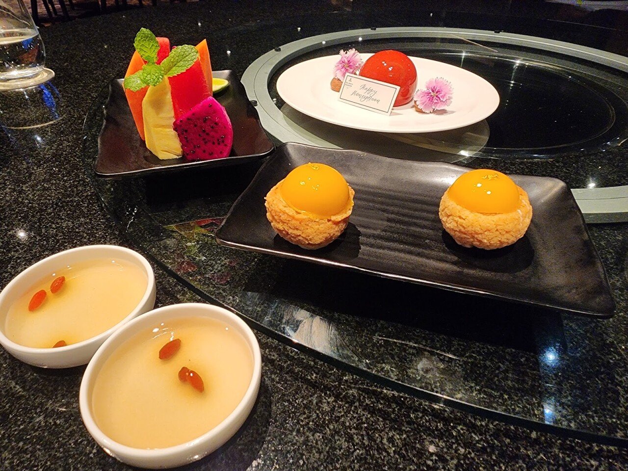 Bai Yun Hot Pot