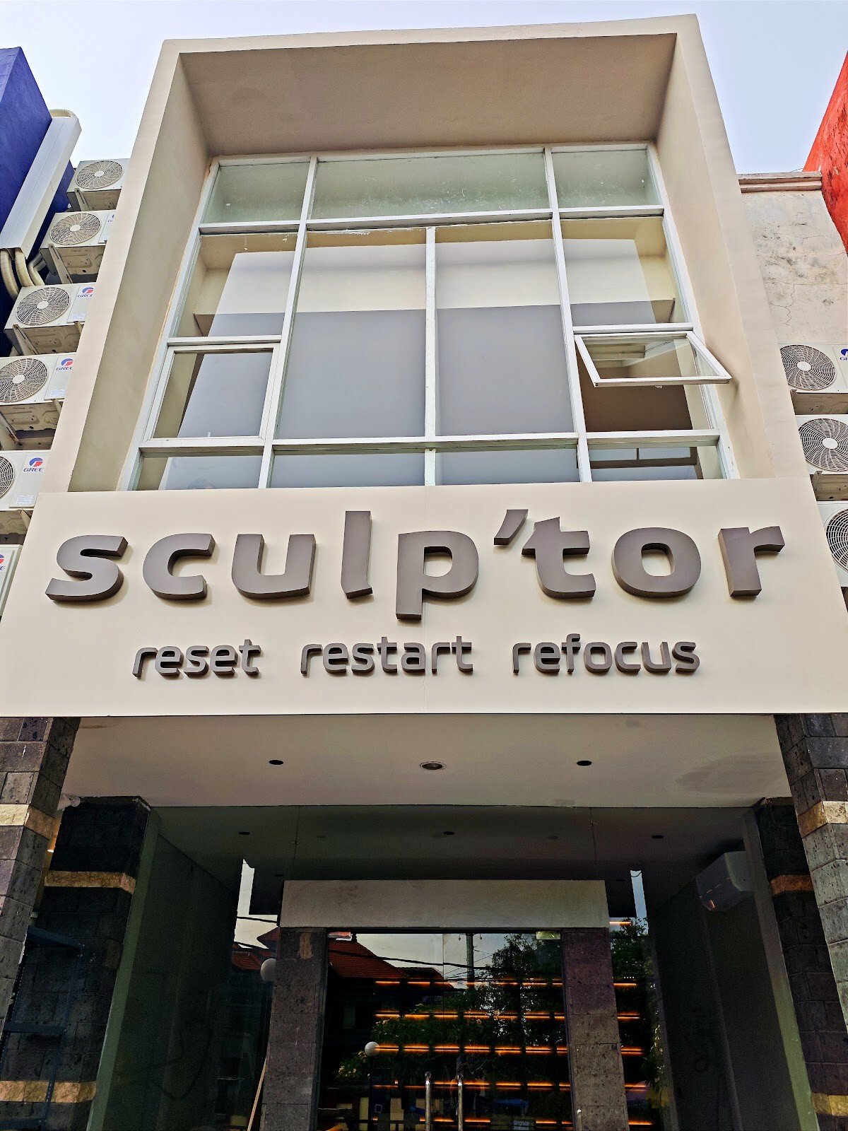 Sculptor