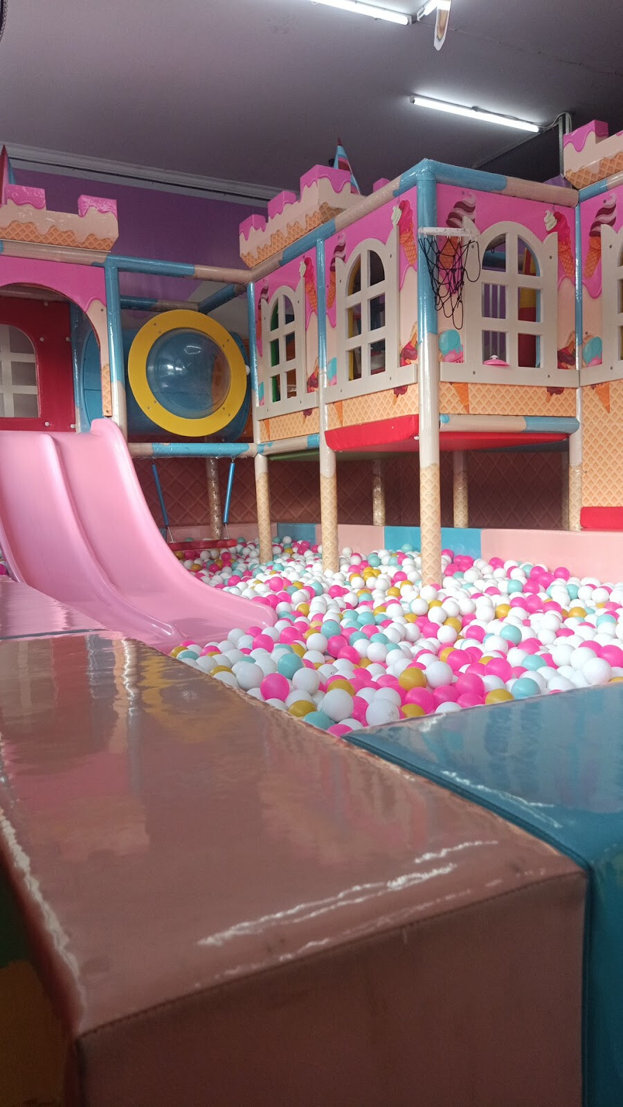 Kids playland mengwi
