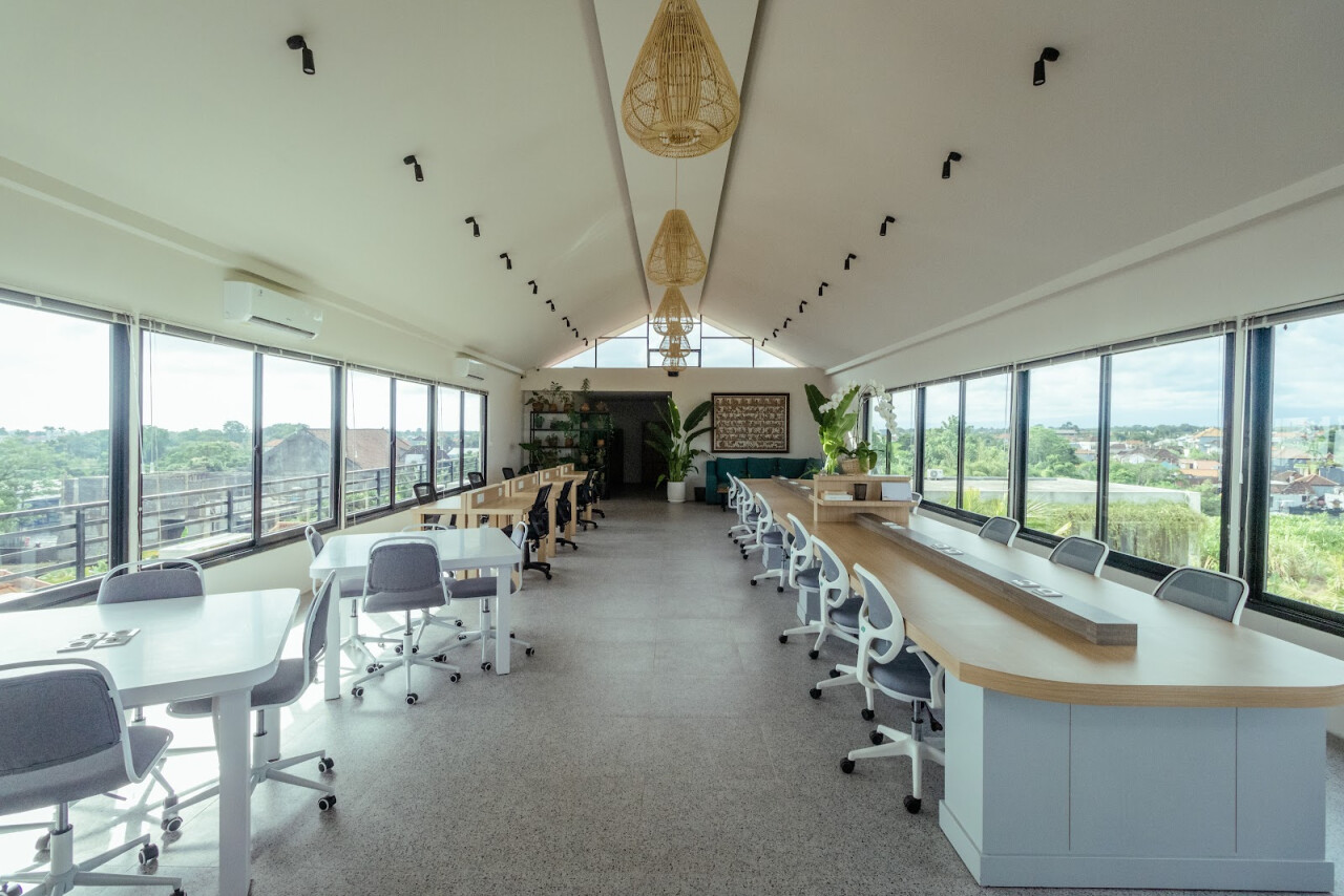PUCO Rooftop Coworking space & Eatery