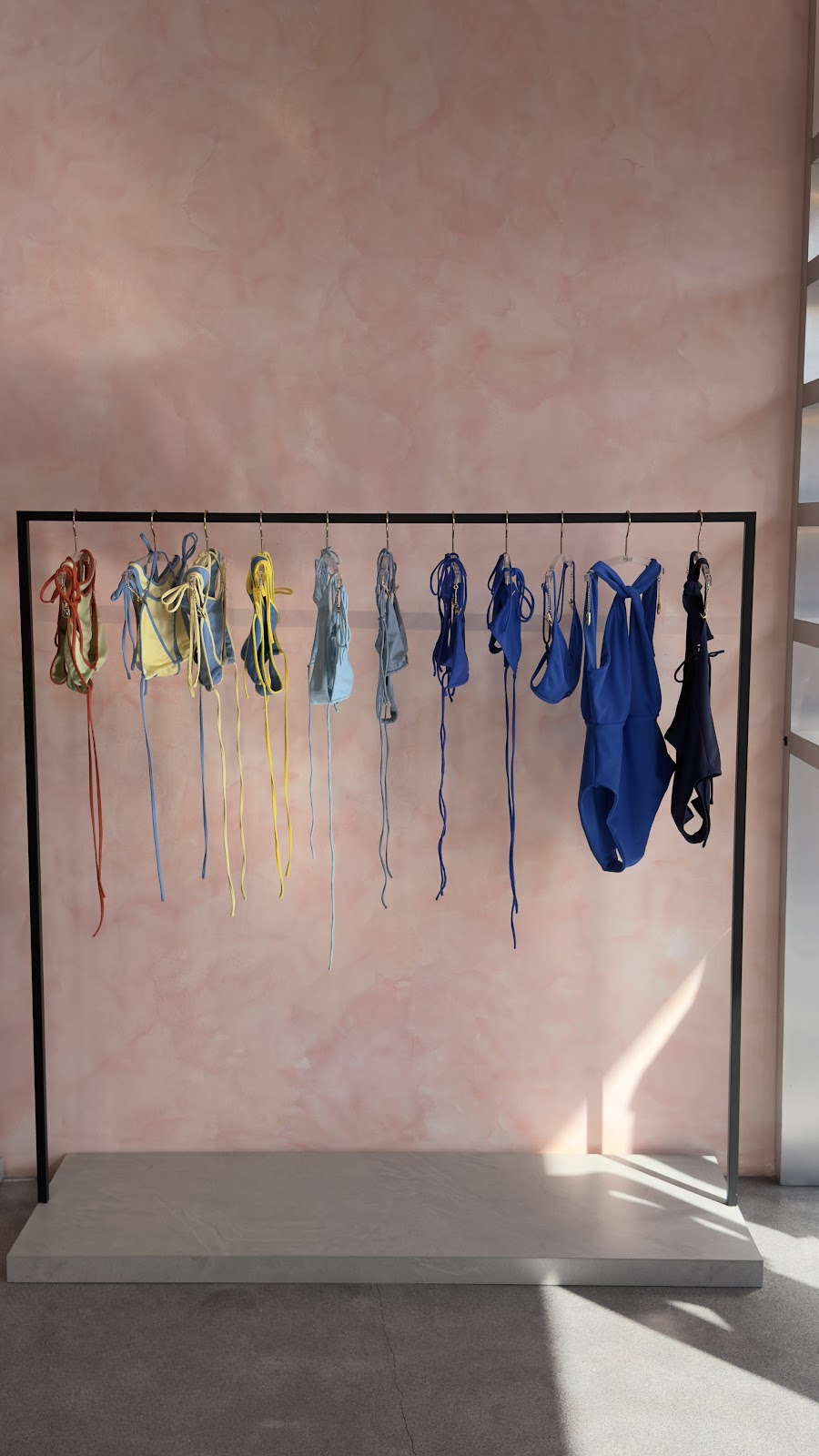 PERSIJE |Clothing & Jewelry Boutique