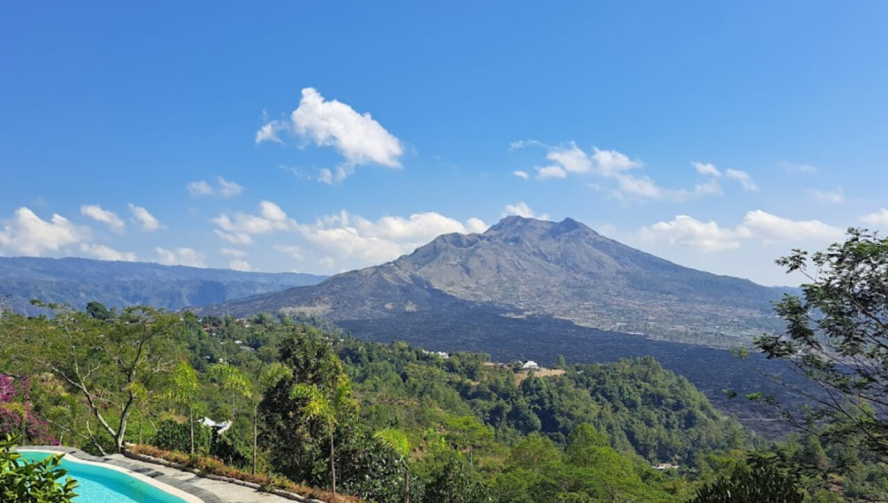 Caldera Hotel & Restaurant