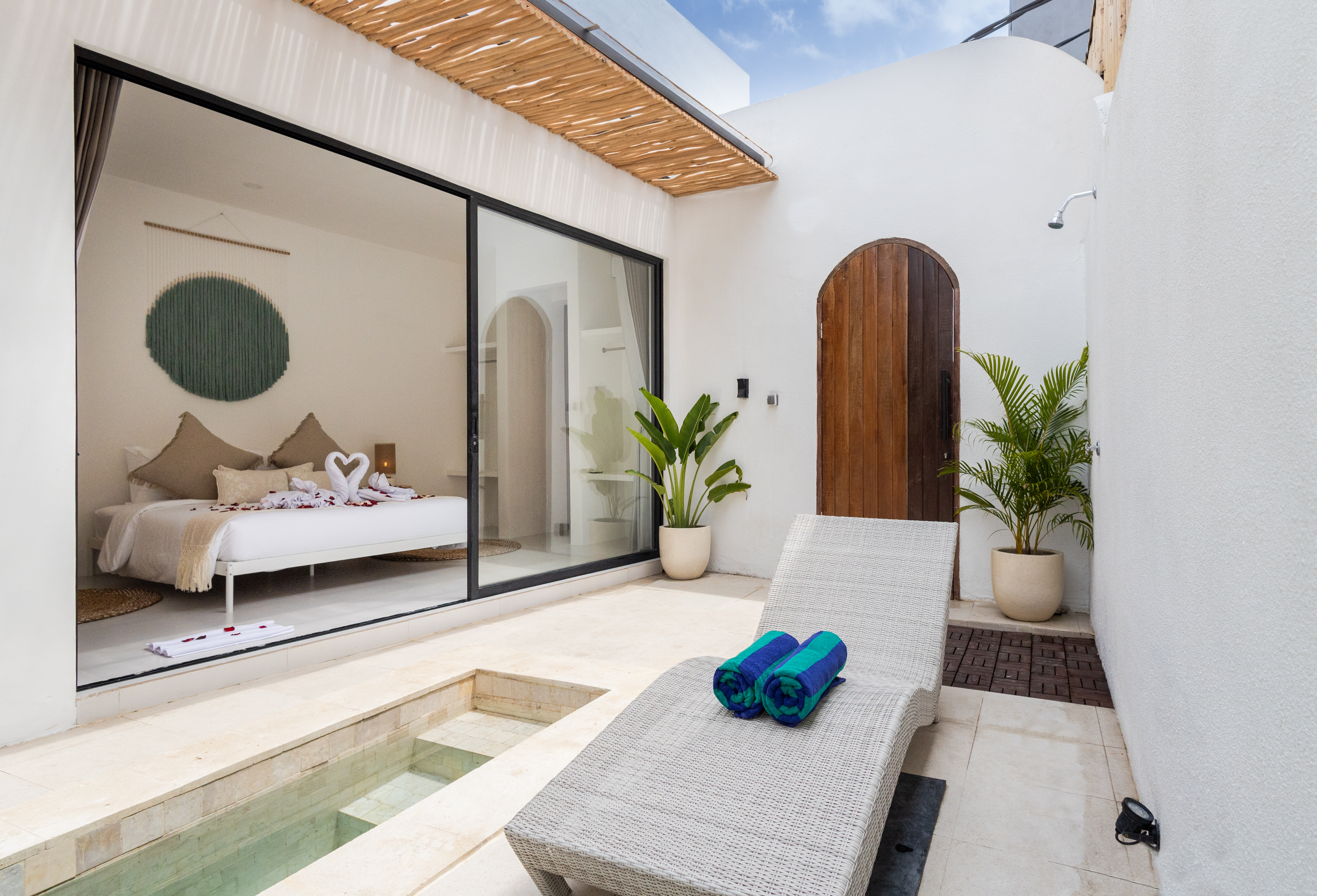 Вилла современная вилла 2br с бассейном и руфтопом Чангу 90м² 2 спальни