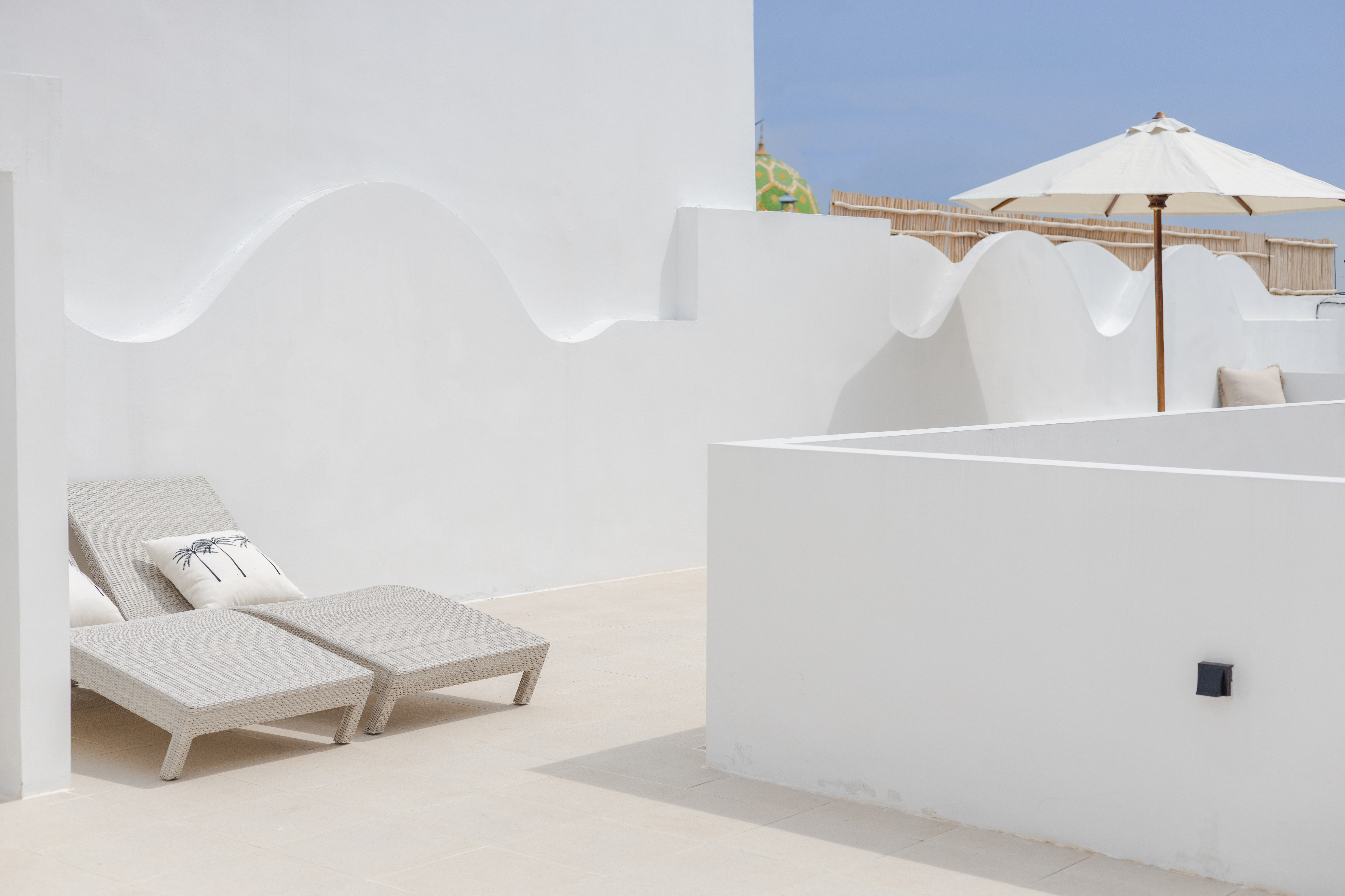 Вилла современная вилла 2br с бассейном и руфтопом Чангу 90м² 2 спальни