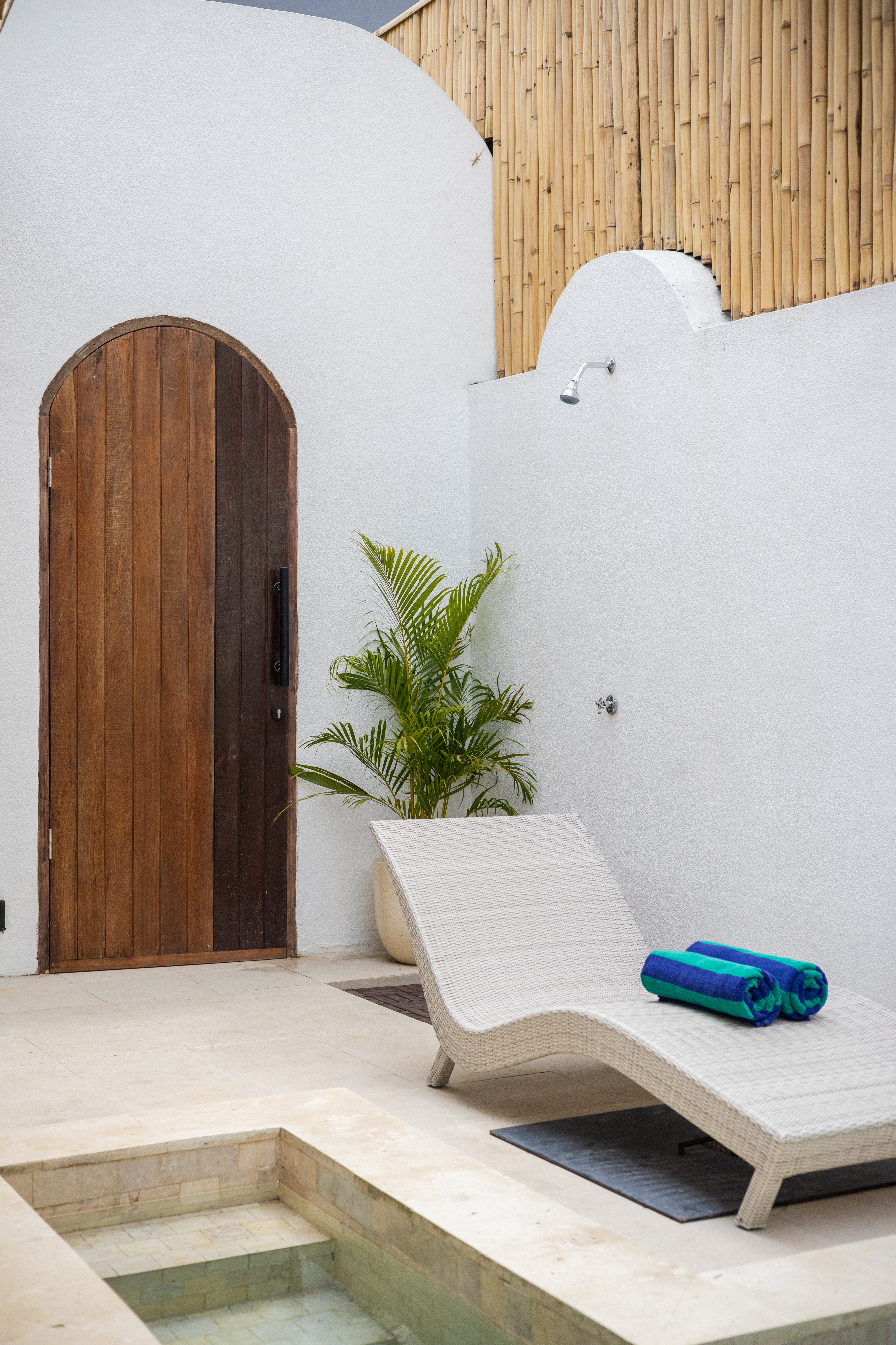 Вилла современная вилла 2br с бассейном и руфтопом Чангу 90м² 2 спальни