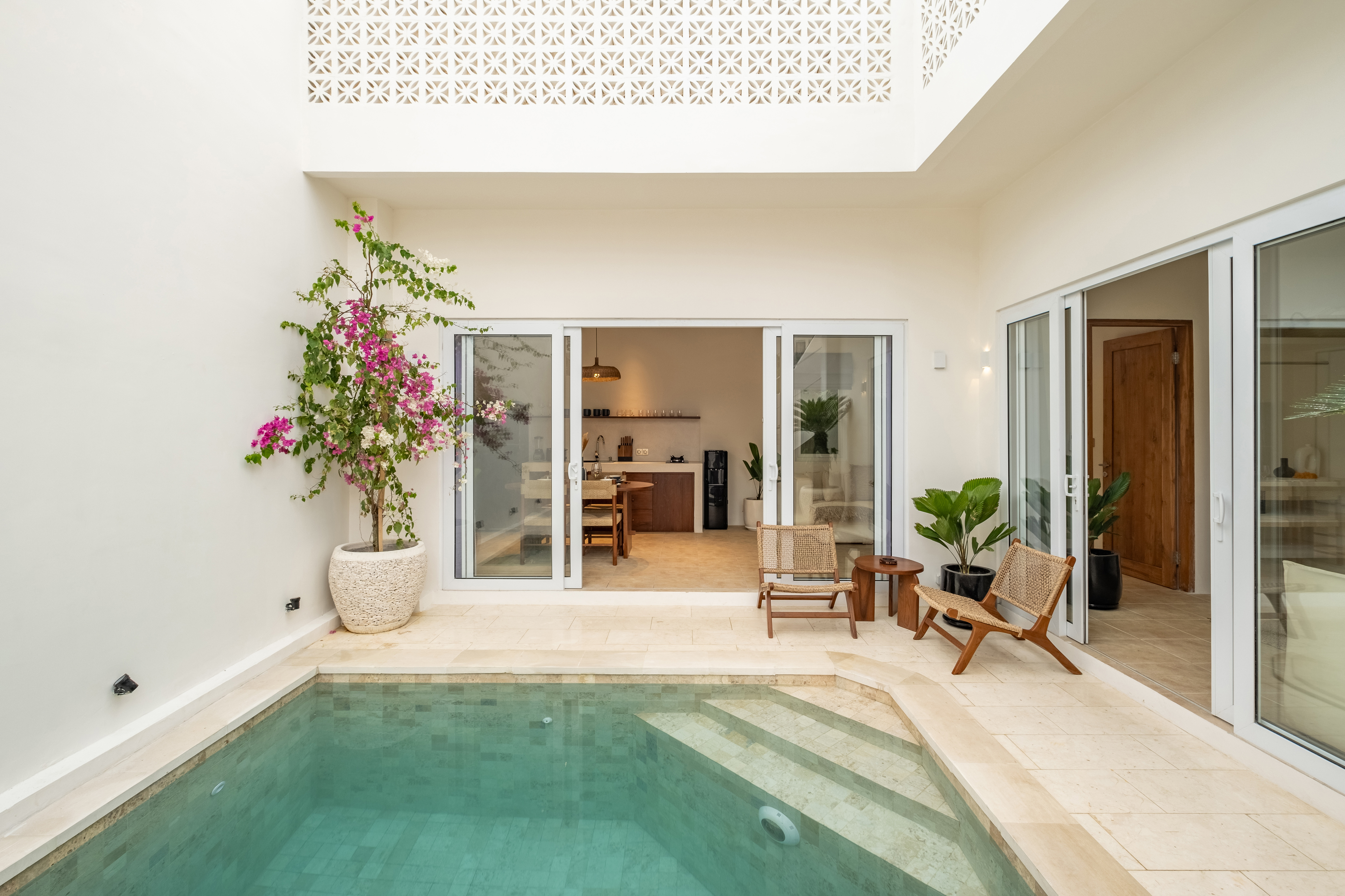 Вилла современная вилла 2br с бассейном| лучшая цена Чангу 65м² 2 спальни