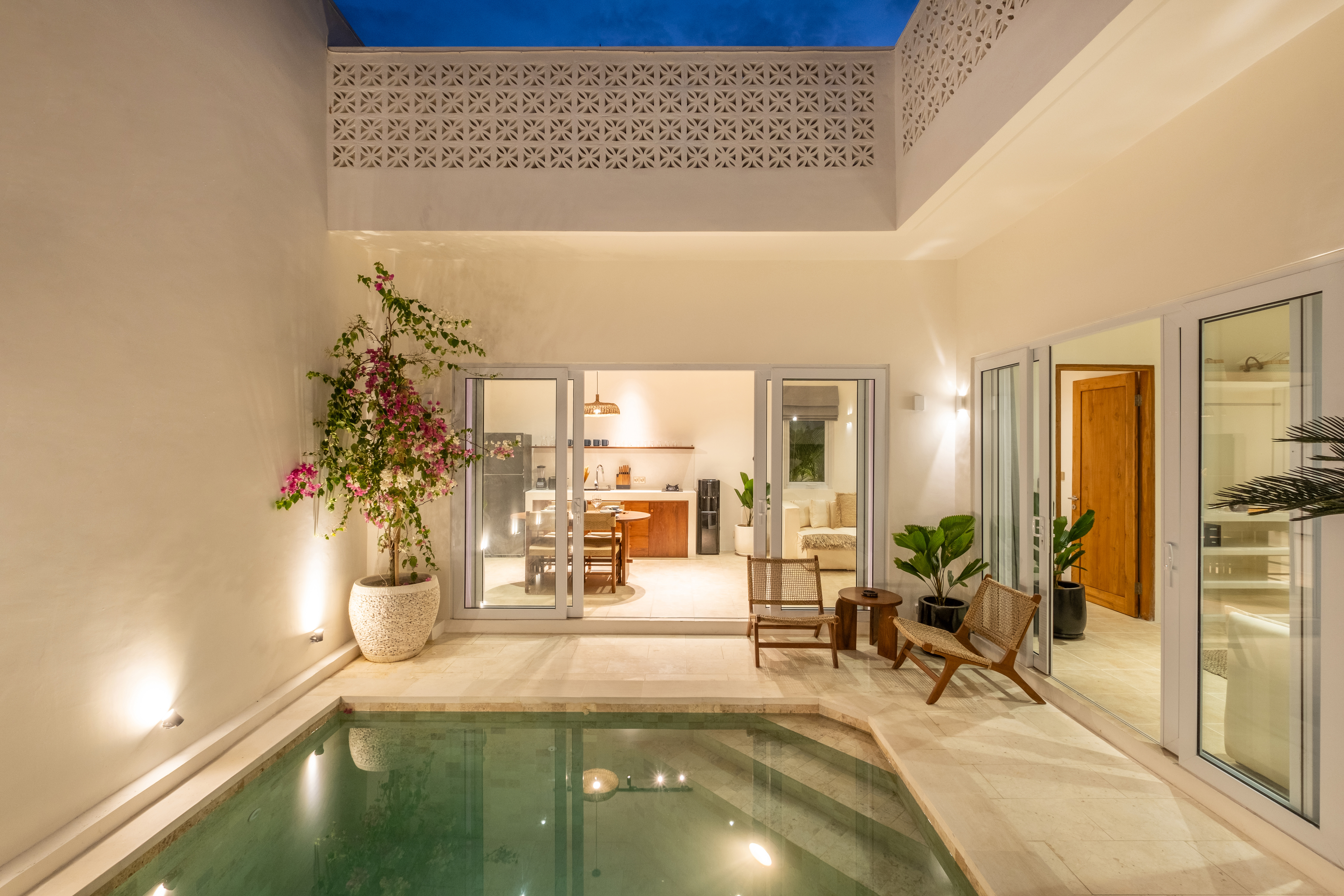 Вилла современная вилла 2br с бассейном| лучшая цена Чангу 65м² 2 спальни