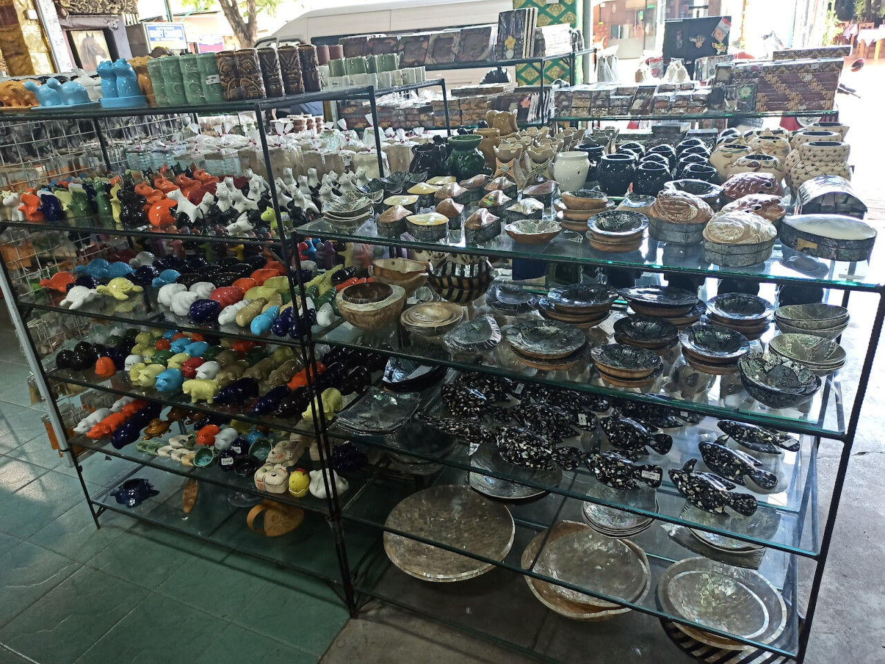 Wake Bali Art Market