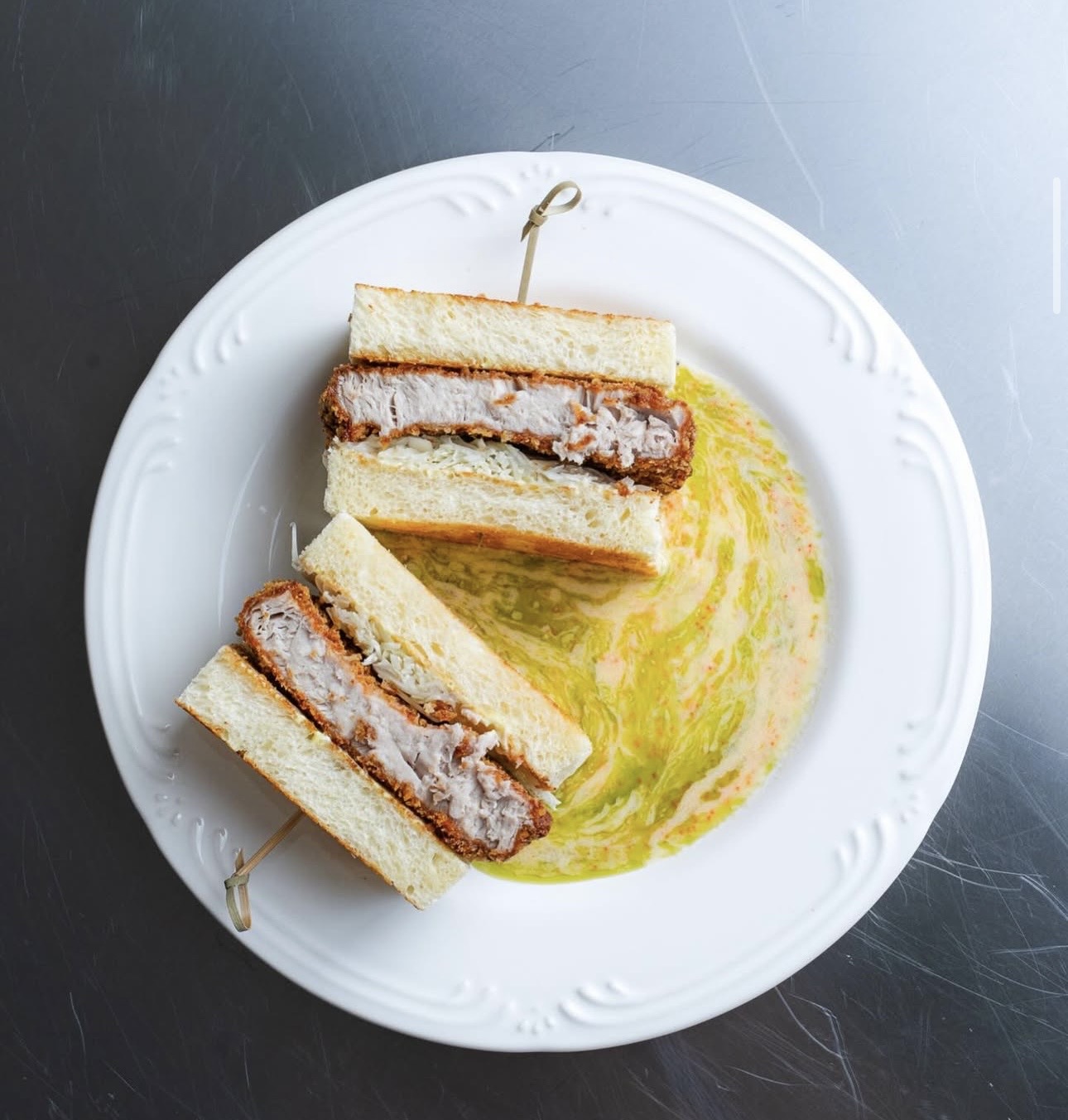 Moody's Café & Vinyls