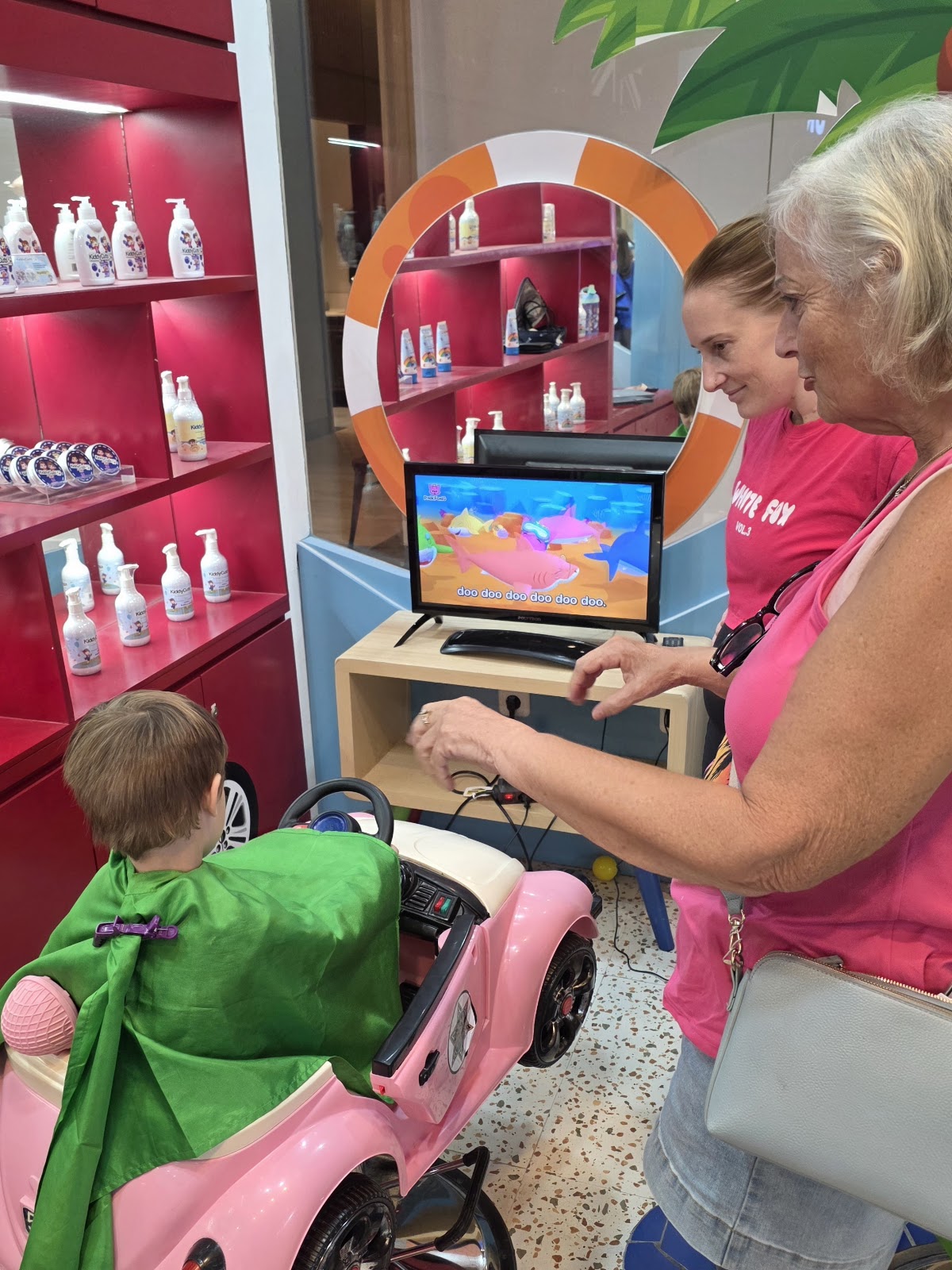 Kiddy cuts living world Denpasar