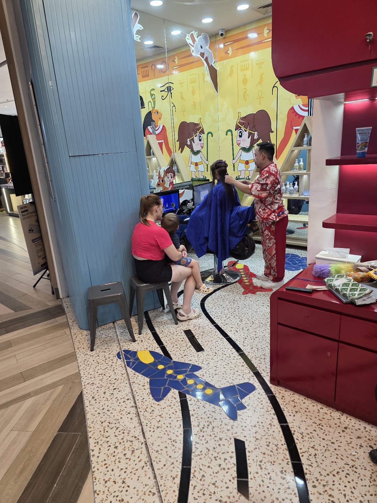 Kiddy cuts living world Denpasar