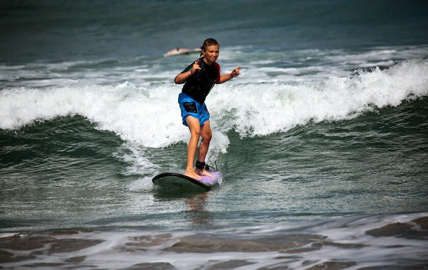 Школа серфинга на Бали Surf Season