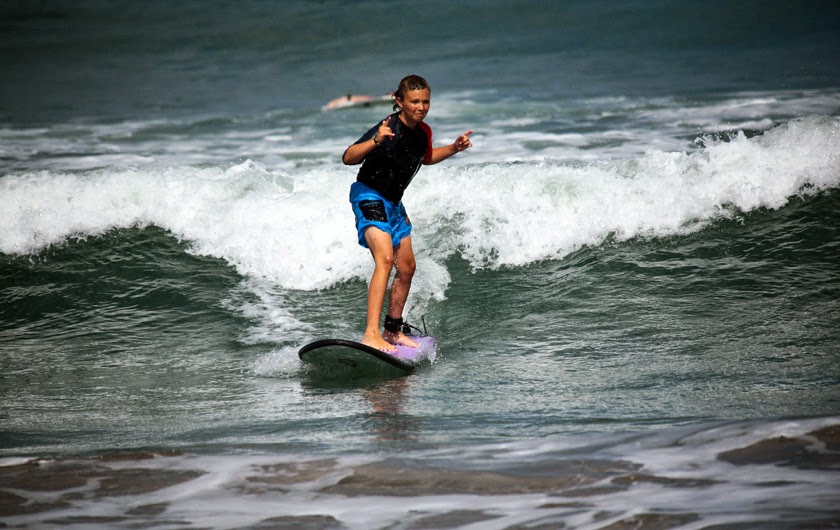 Школа серфинга на Бали Surf Season