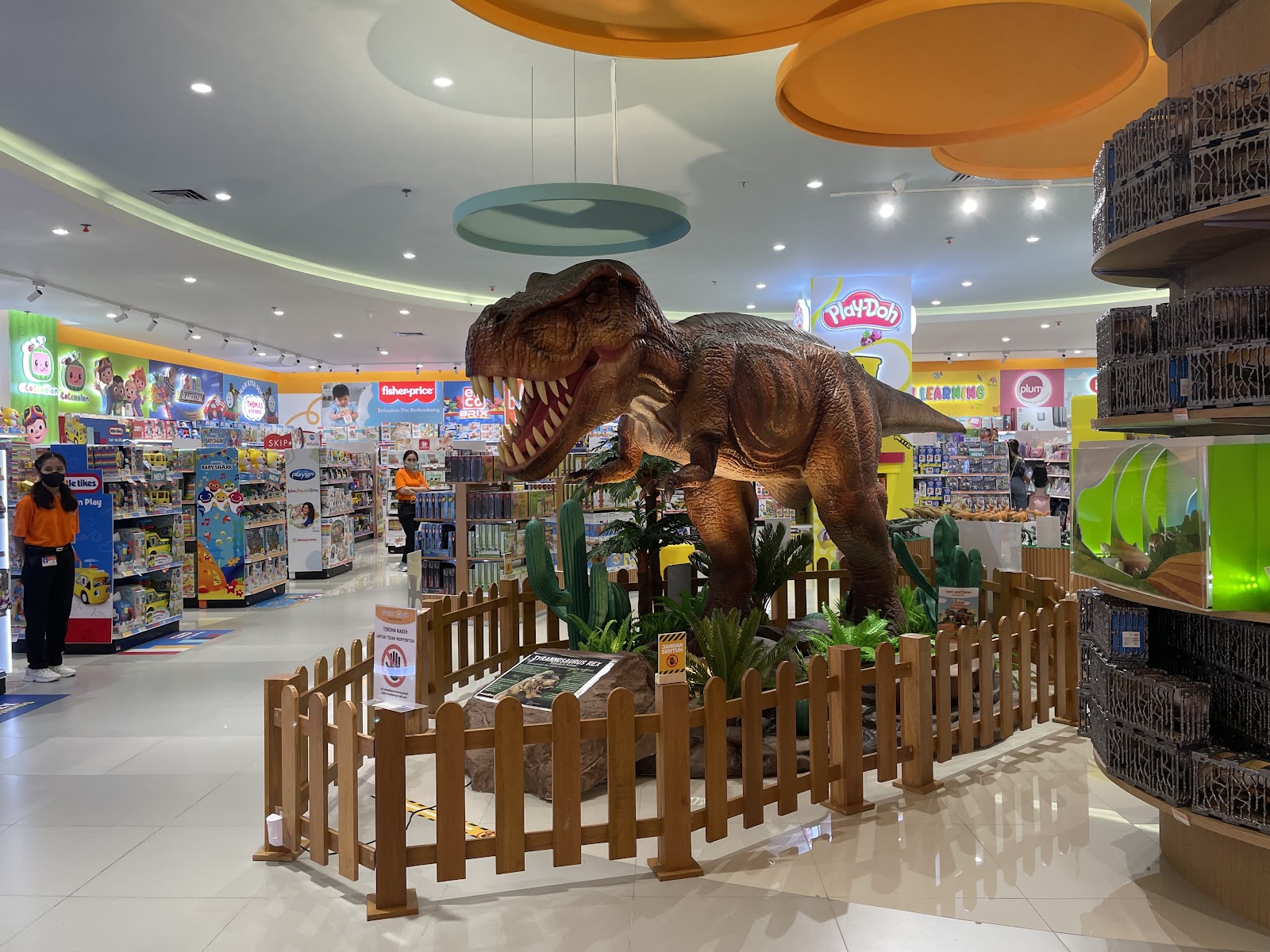 Toys Kingdom Living World Denpasar