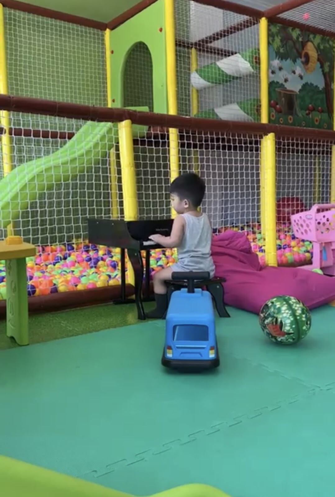 Skyboo playground