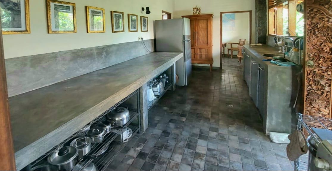 Вилла аутентичная Гианьяр 1650м² 4 и более спален