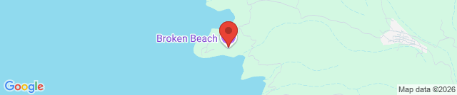 Пляж  Broken Beach