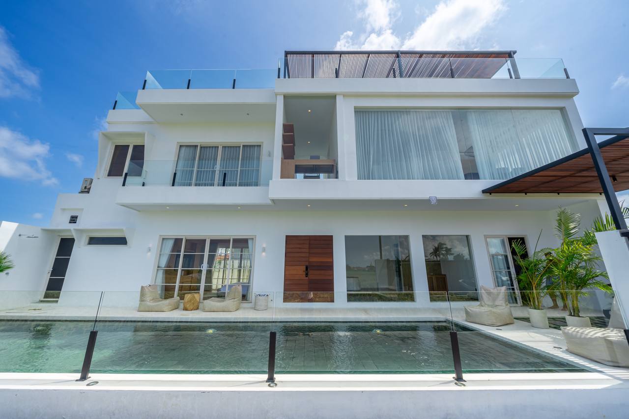 Вилла современная Мунггу 2 спальни