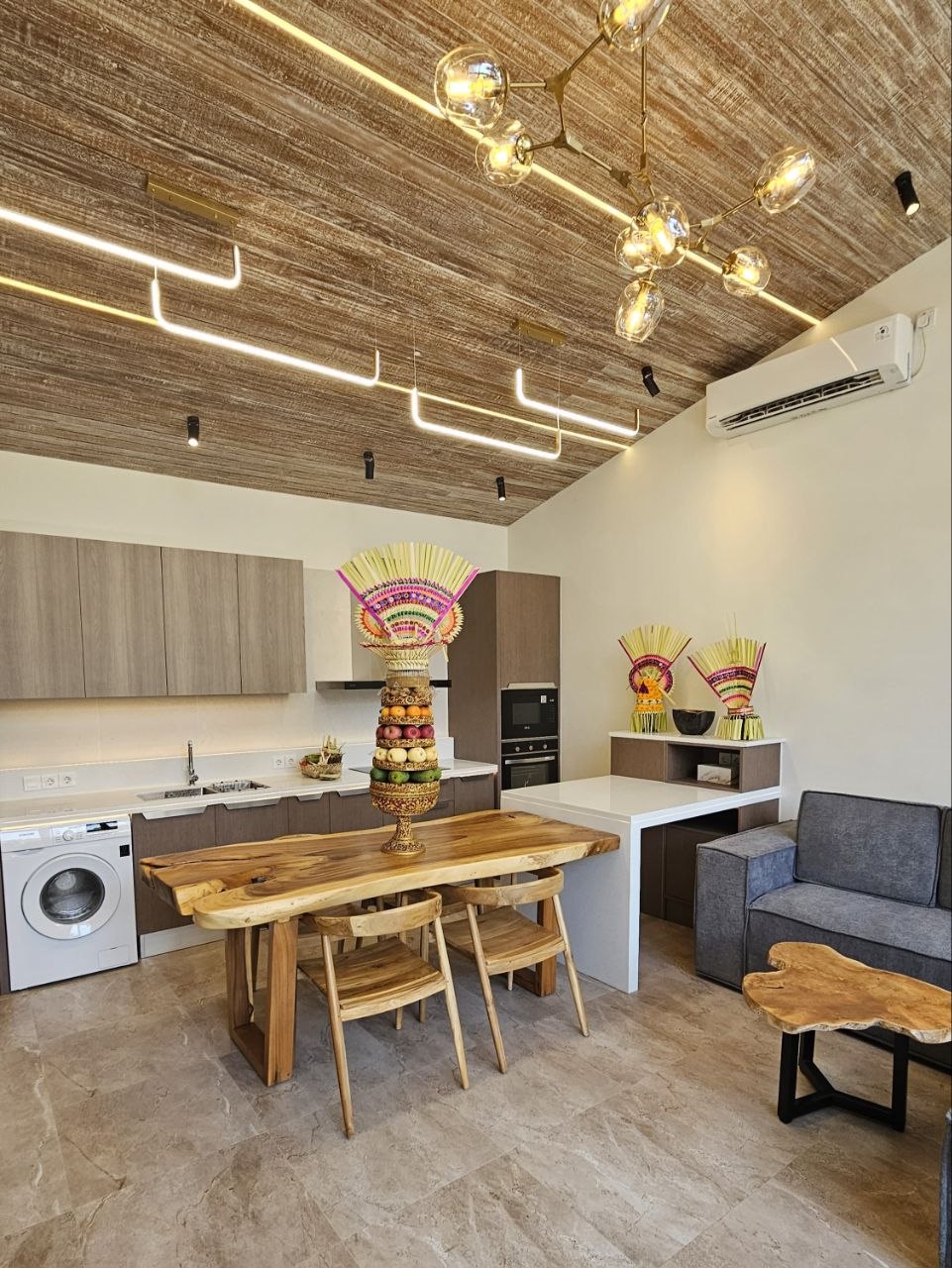 Вилла новая Унгасан 4 и более спален