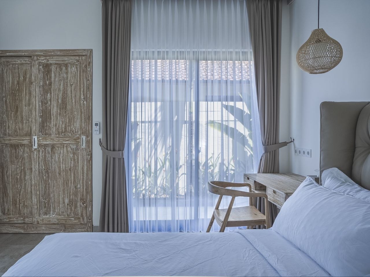 Вилла новая Унгасан 4 и более спален