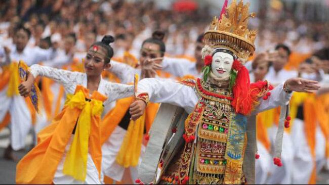 В Клунгкунге начинается большой фестиваль: четыре дня концертов, ярмарки и уличная еда