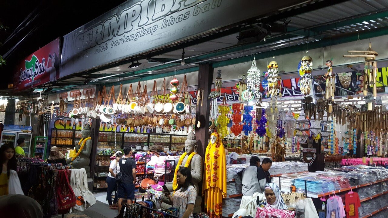 Serimpi Bali