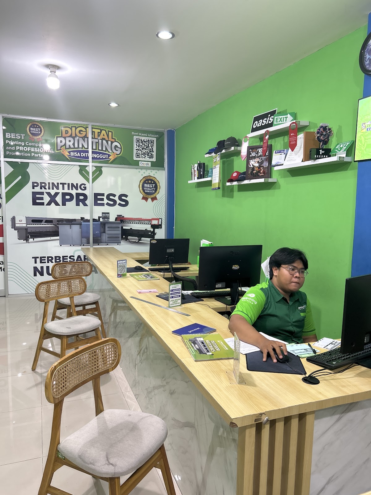 BALI STARS KUTA PRINTING & ADVERTISING