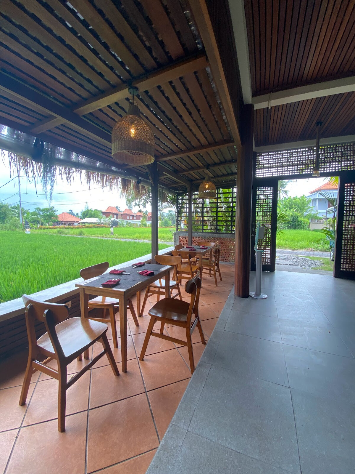 Good Day Resto & Pool Bar