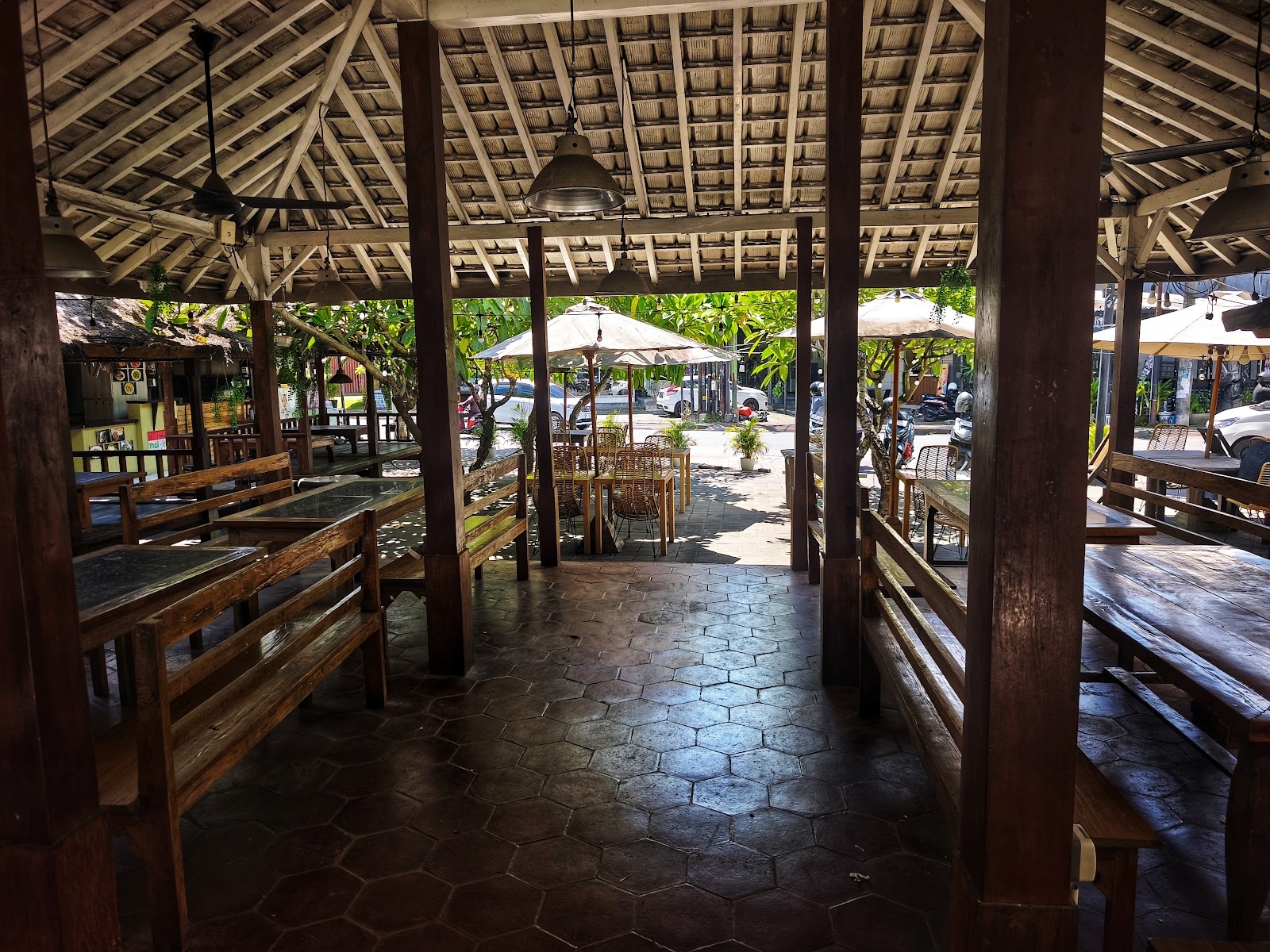 Queen Bean Vegetarian - Vegan