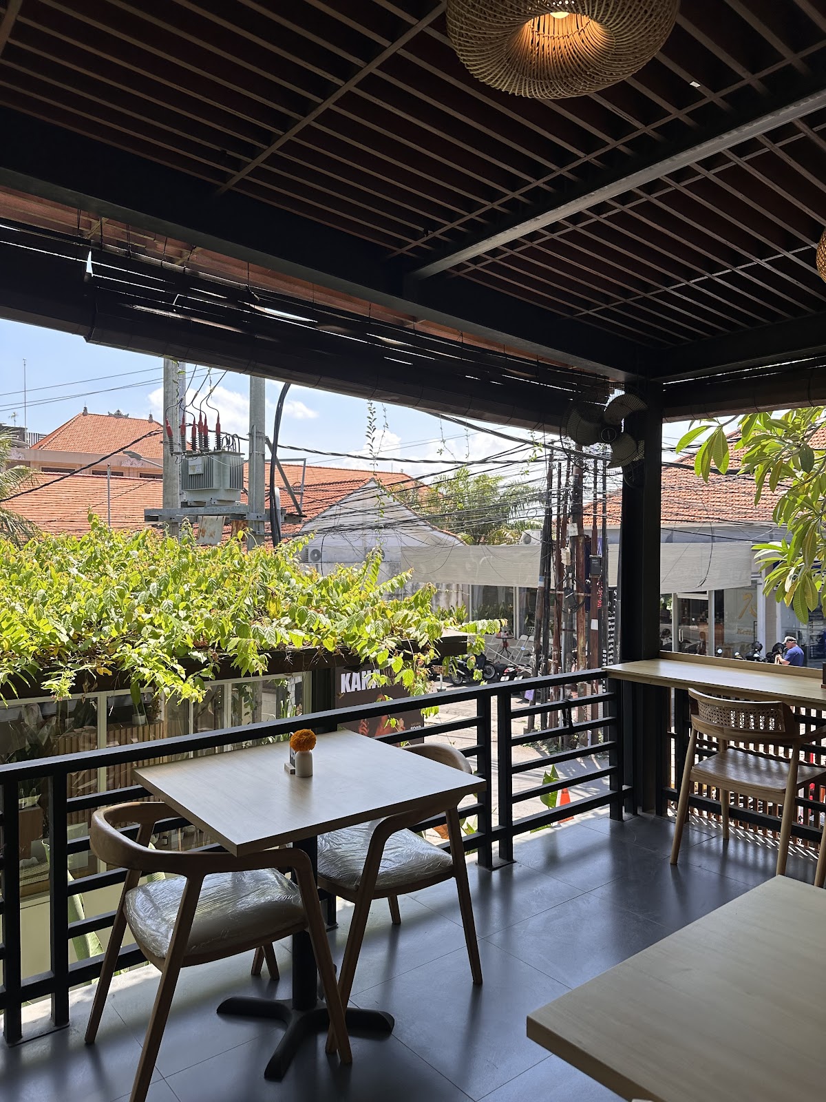 Botanicals Coffee and Eatery