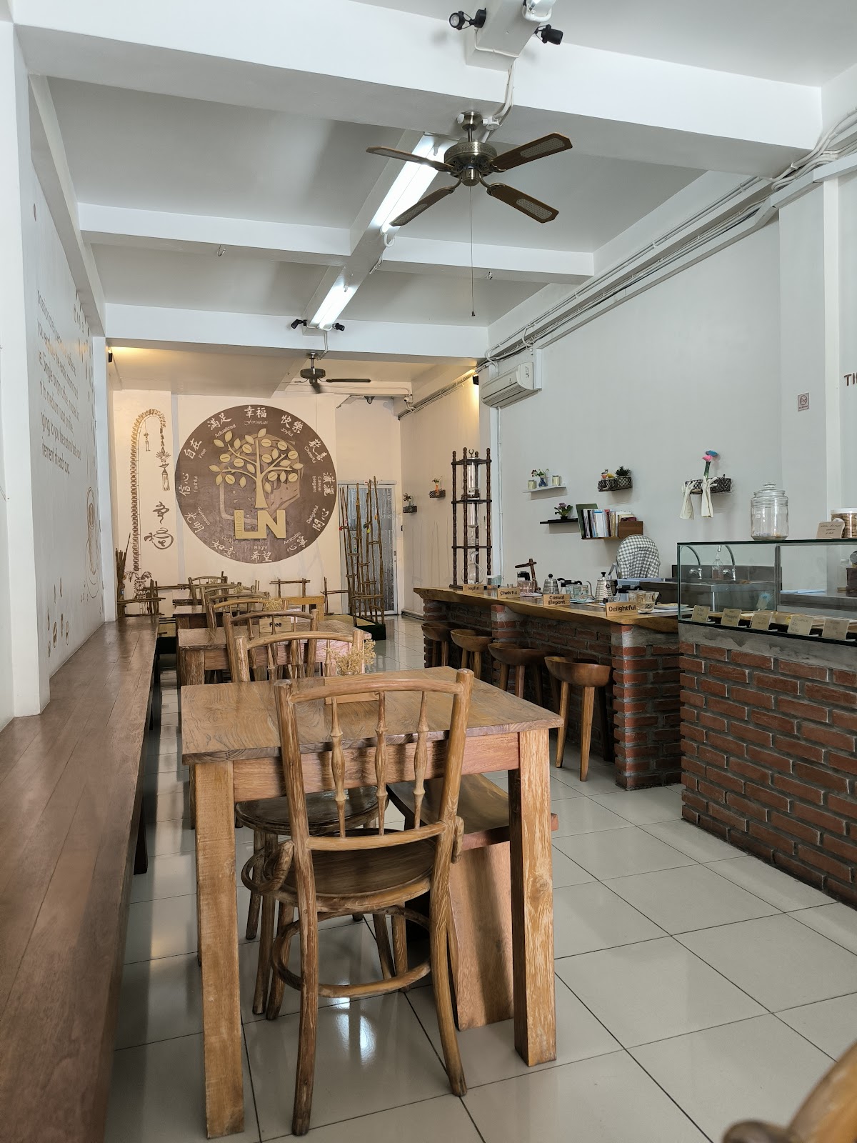 Loving Nature Vegan Vegetarian Cafe