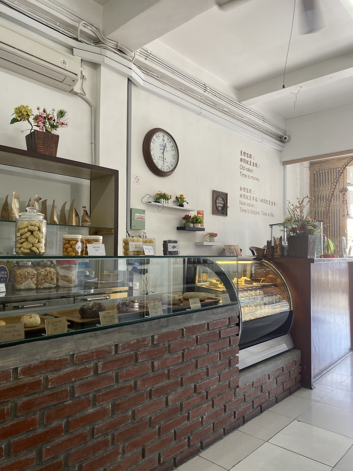 Loving Nature Vegan Vegetarian Cafe