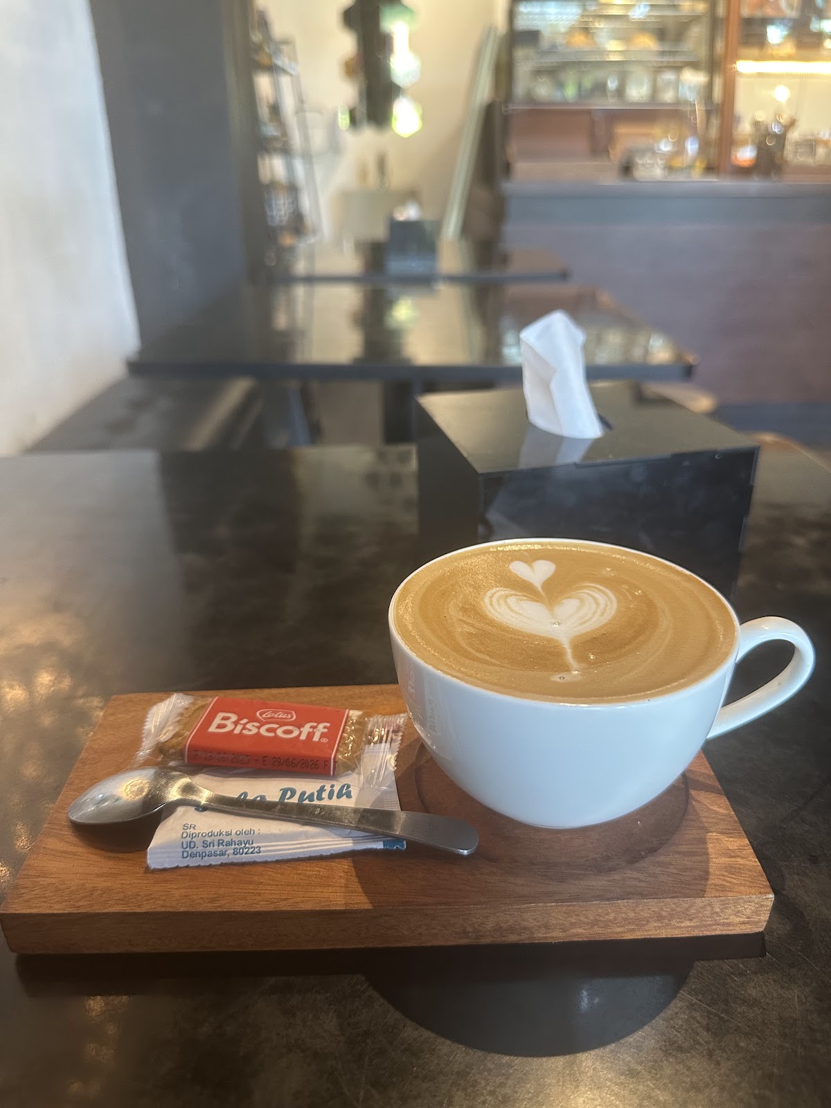 WAKABA Coffee & Kitchen