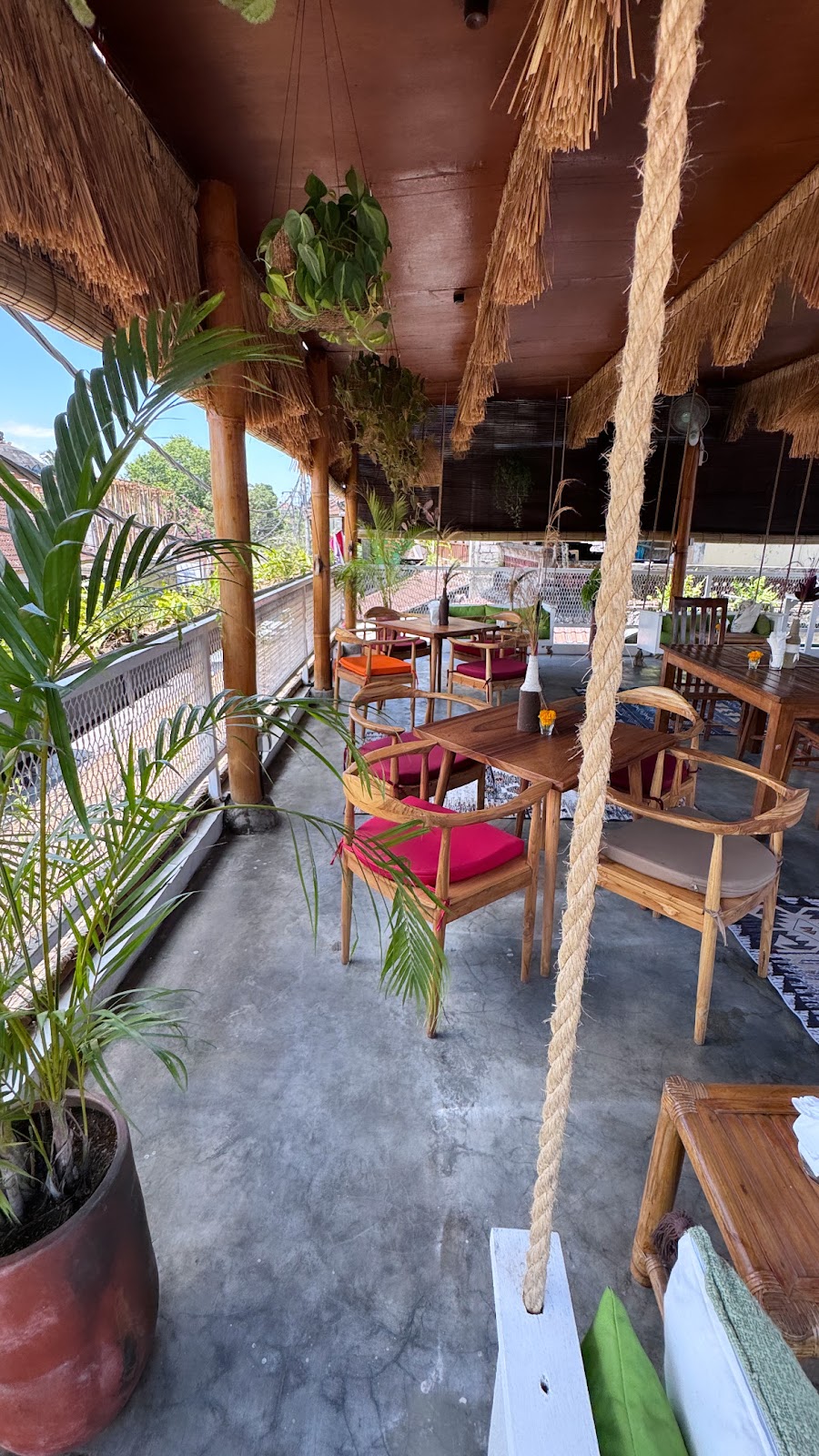 The Seeds of Life Raw & Vegan Restaurant | Panestanan