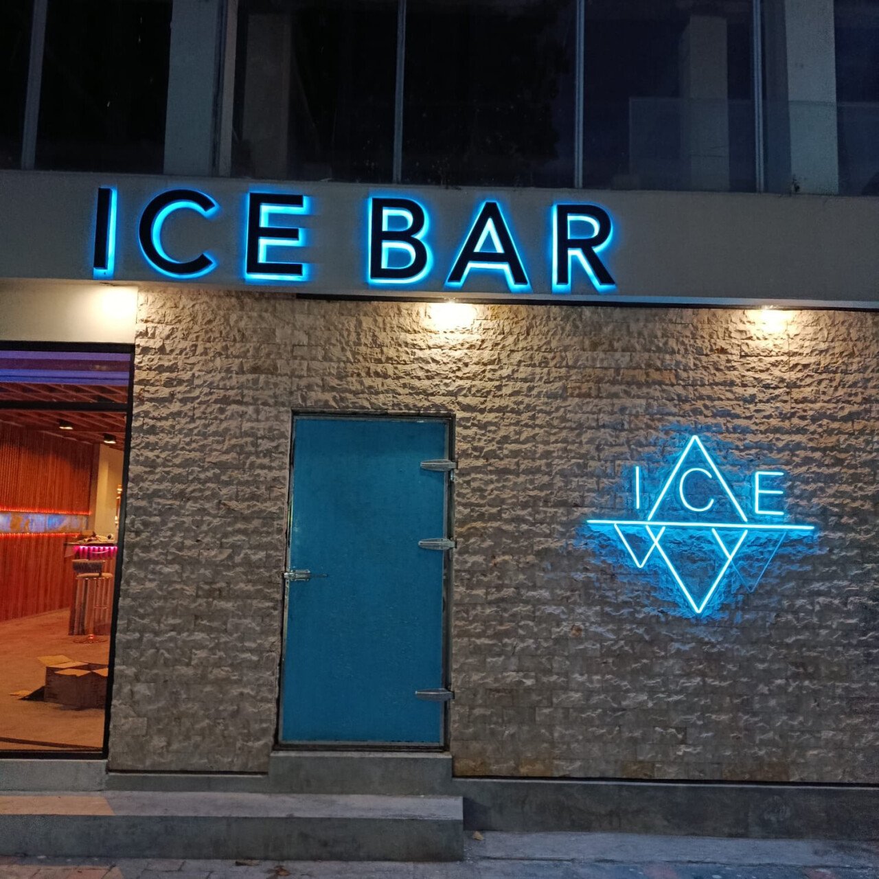 Ищу опытного маркетолога управляющего в партнеры уже построенного Ice Bar и Winter Experience.