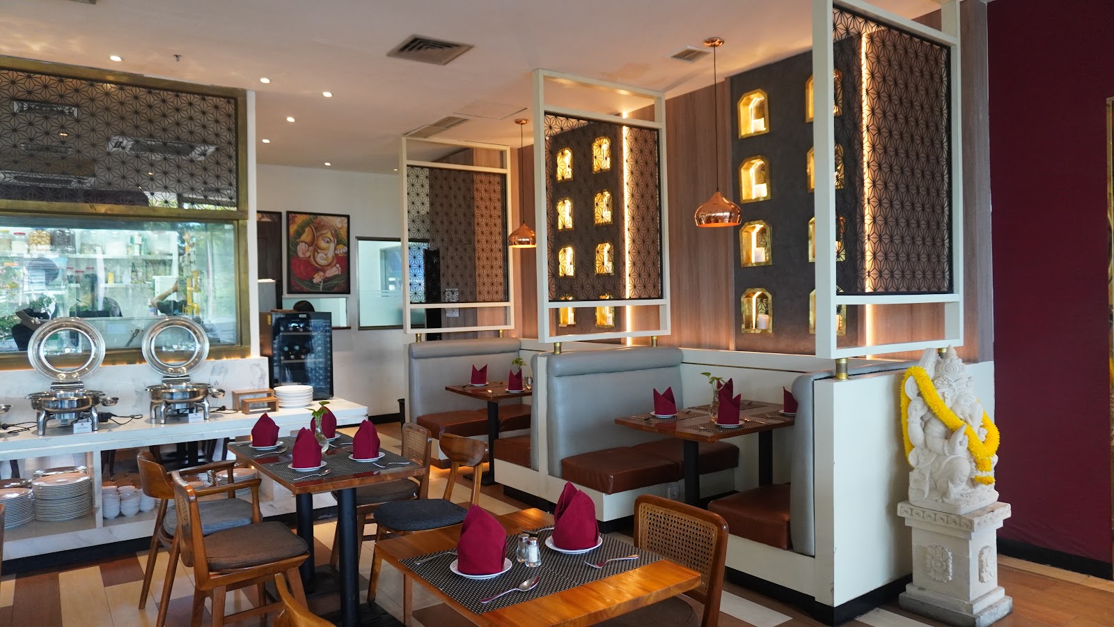 Ganesha ek Sanskriti Sunset Road (Traditional Indian Cuisine & Bar)